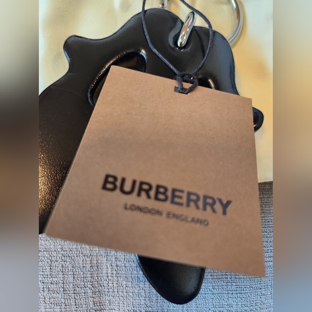 Burberry London Black Monster Graphic Keyring NWT - Picture 6 of 11